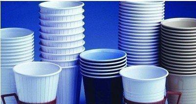 玻璃杯、陶瓷杯、不銹鋼杯、塑料杯哪個(gè)更適合喝水用?